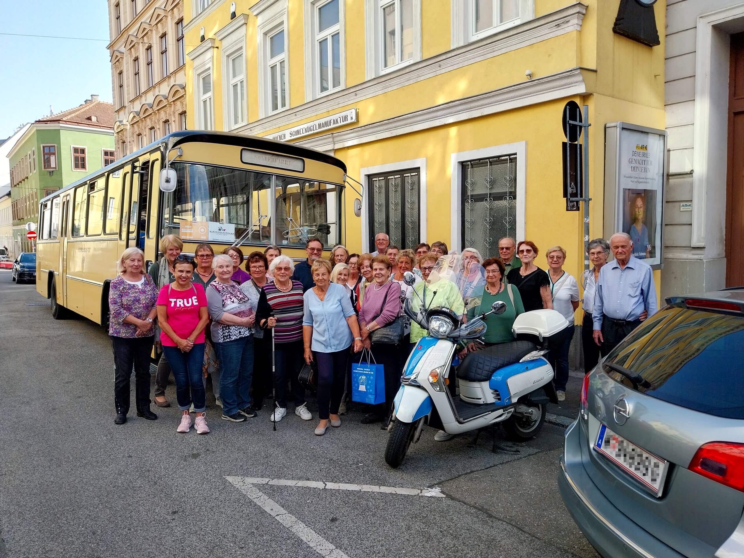 Unsere Silberlöwen auf Oldtimerbusfahrt unterwegs.