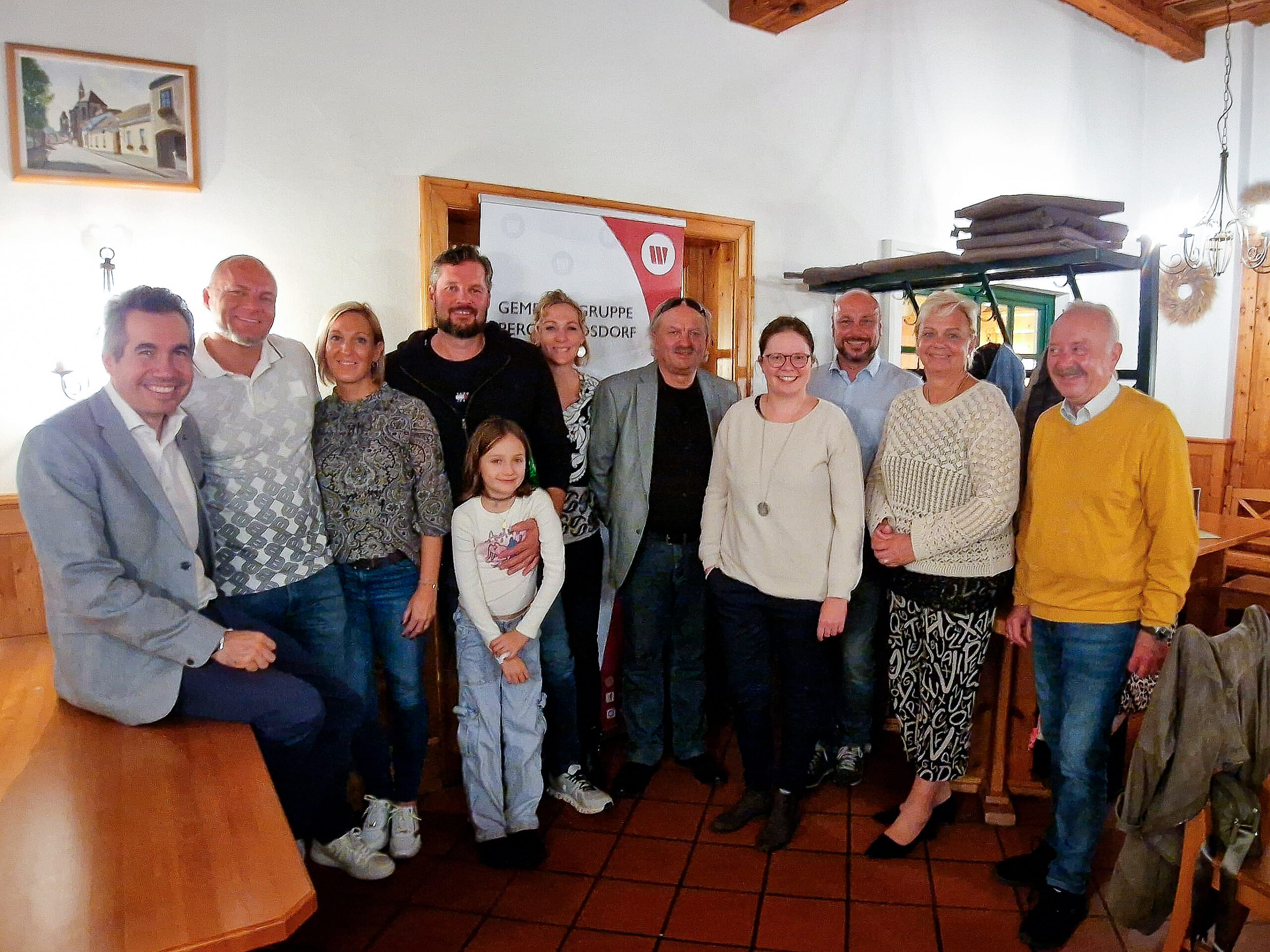 Gruppenfoto der Wirtschaftsbund Bezirksgruppe Mödling bei ihrem Event.