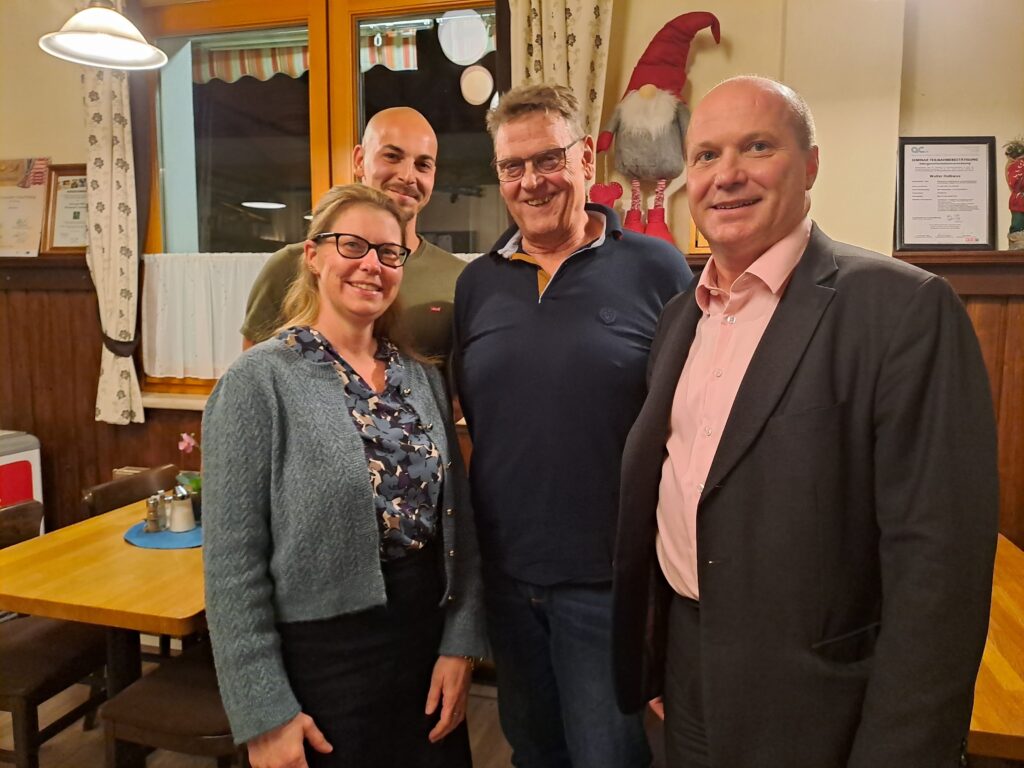 Der neu gewählte Vorstand der Gemeindegruppe Kaumberg des Wirtschaftsbundes Niederösterreich.