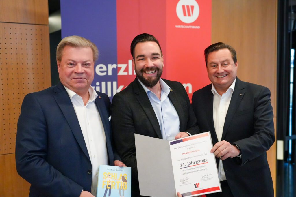 Am Bild Direktor Harald Seruvs, Philipp Pflügl und Generalsekretär Kurt Egger.